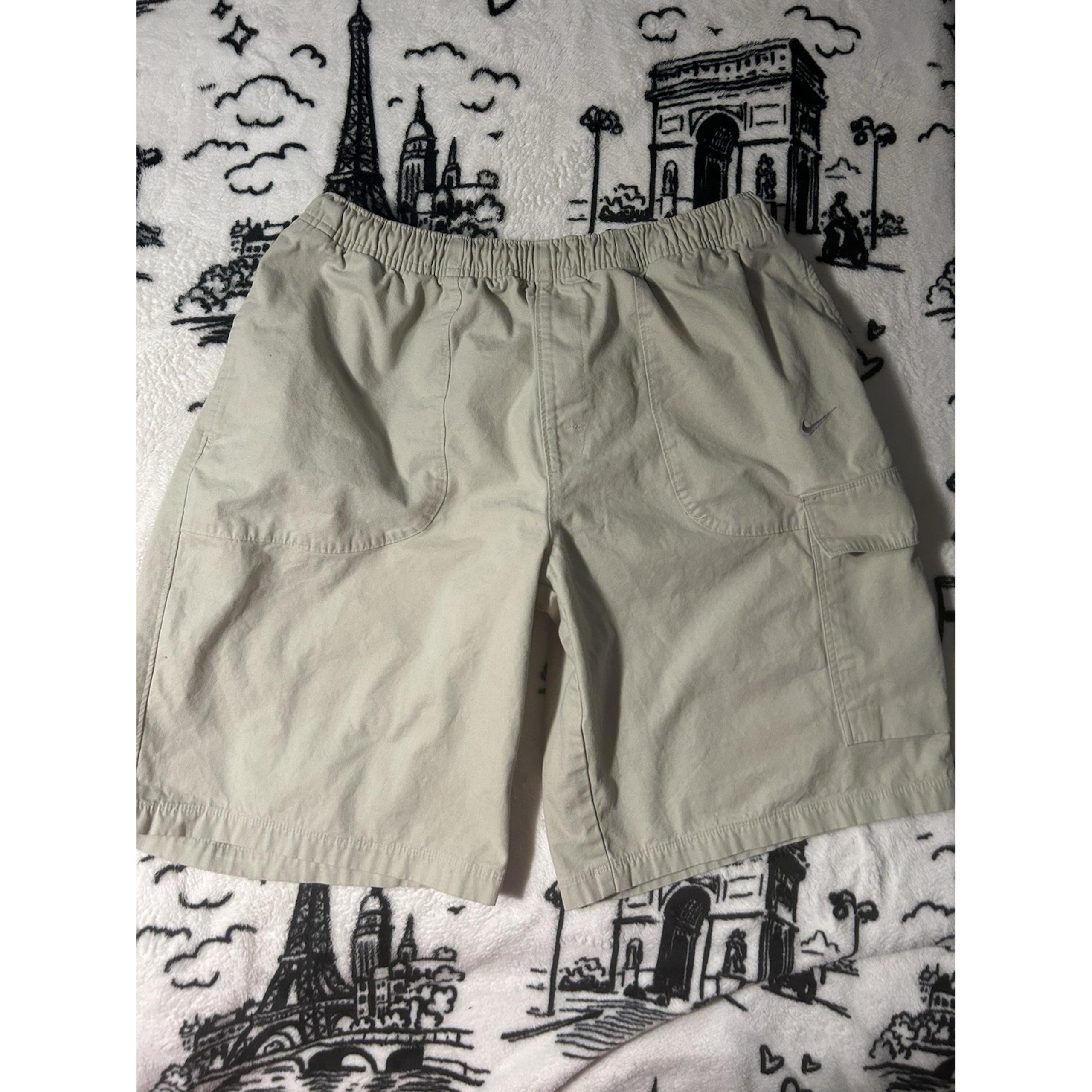 Vintage Nike Cargo Shorts Men's L Beige Utility Swoosh Y2K Streetwear Athletic