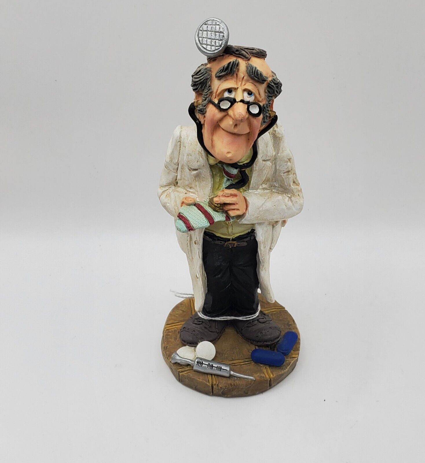 Doctors In Russ Berrie Doug Harris Vintage figurine Statue Gift Item No. 13184
