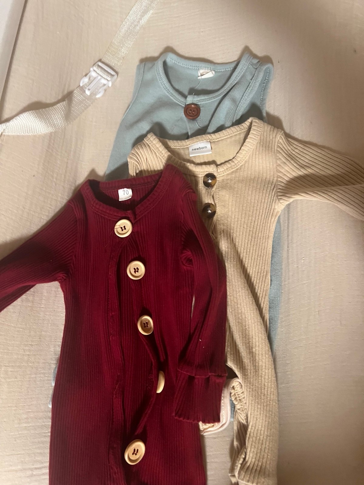 neutral baby clothes