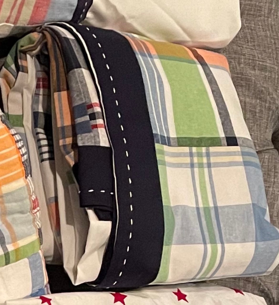 Pottery barn kids madras dust ruffle bed