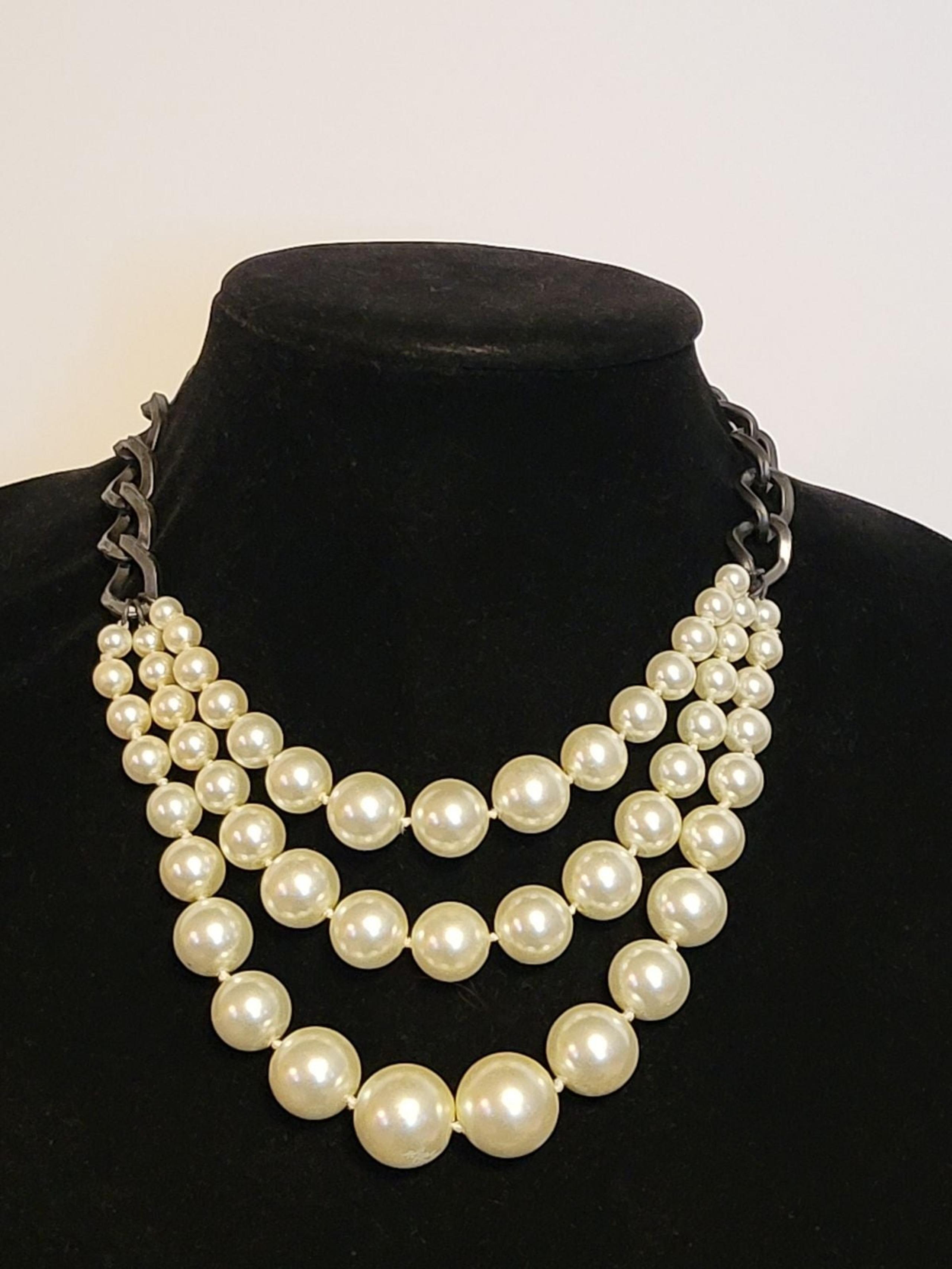 White 3 Row Faux Pearls Necklace Kenneth Cole New York Adjustable 19" Long