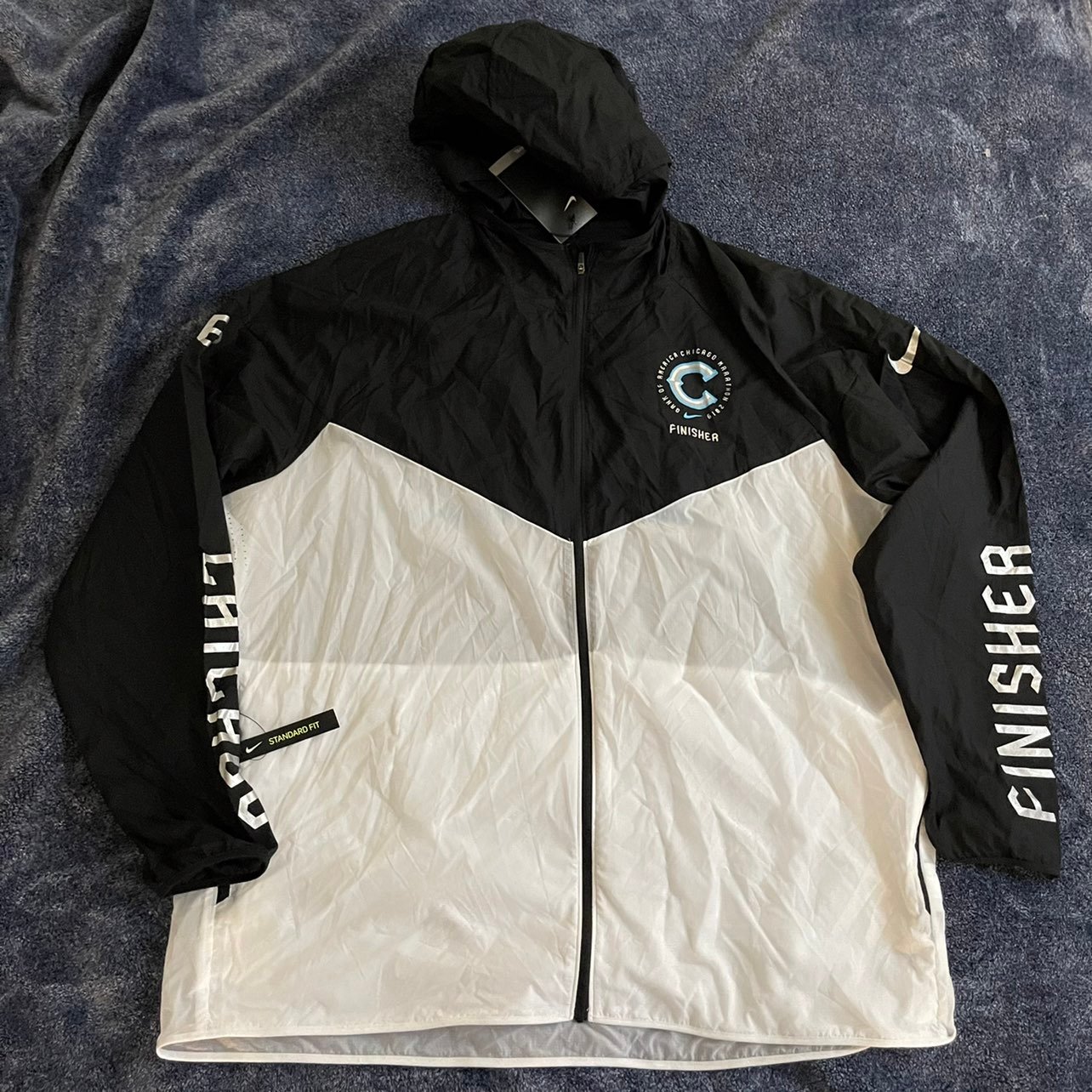 Nike Windrunner Chicago Finisher
