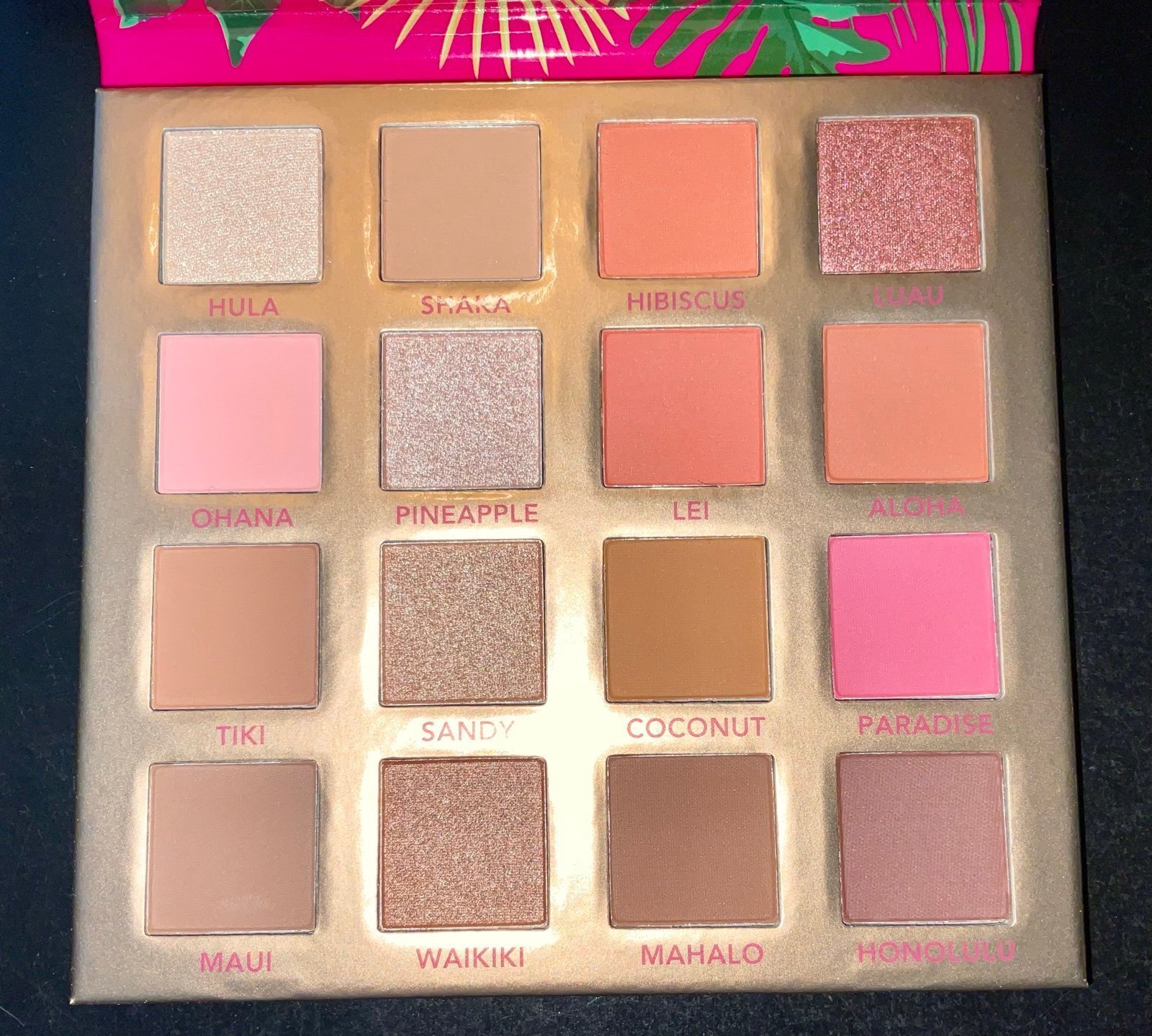 Hangin in Hawaii Makeup Bundle - detail
