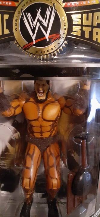 WWE Jakks Classic Series 16 Giant Gonzales Action Figure Real Fur Limited to 500 - detail