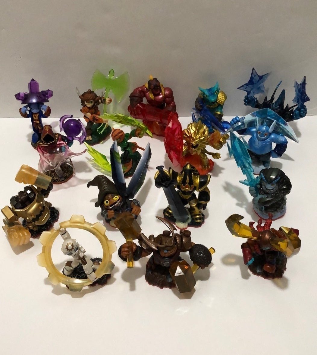 Skylanders trap masters 8 elements 2 of each bundle lot 16 rare enigma included
