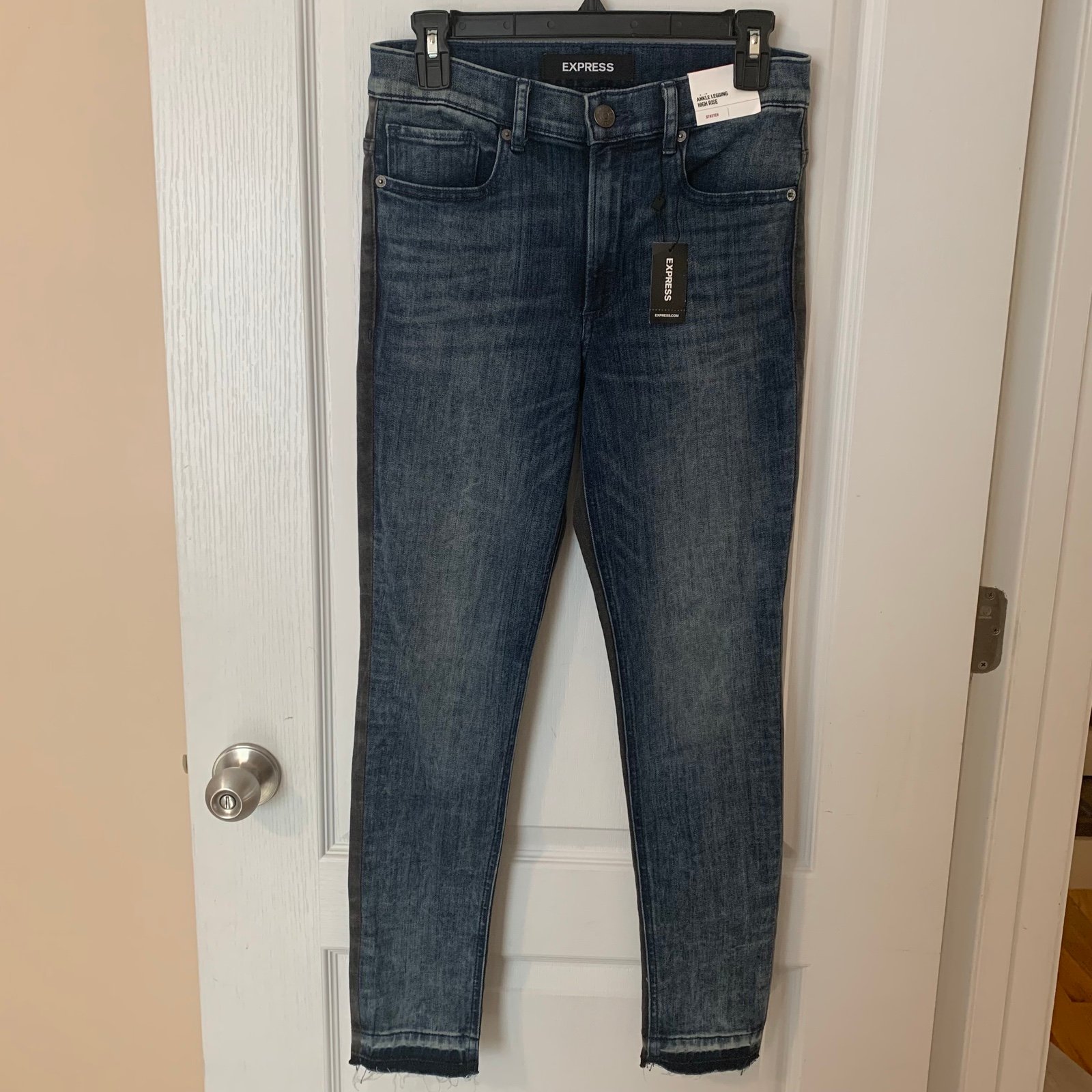 Express two tone ankle legging jeans