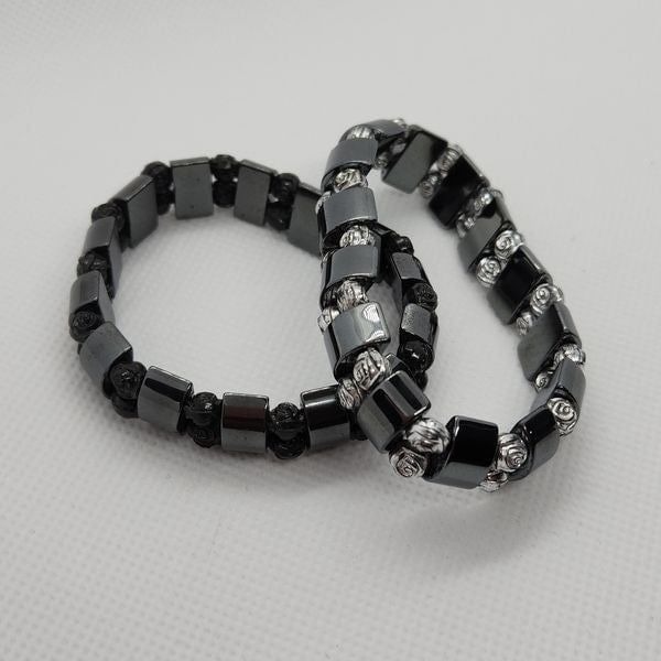 ️Black Hematite & Silver Beaded Rosebud Stretchy Bracelet Set