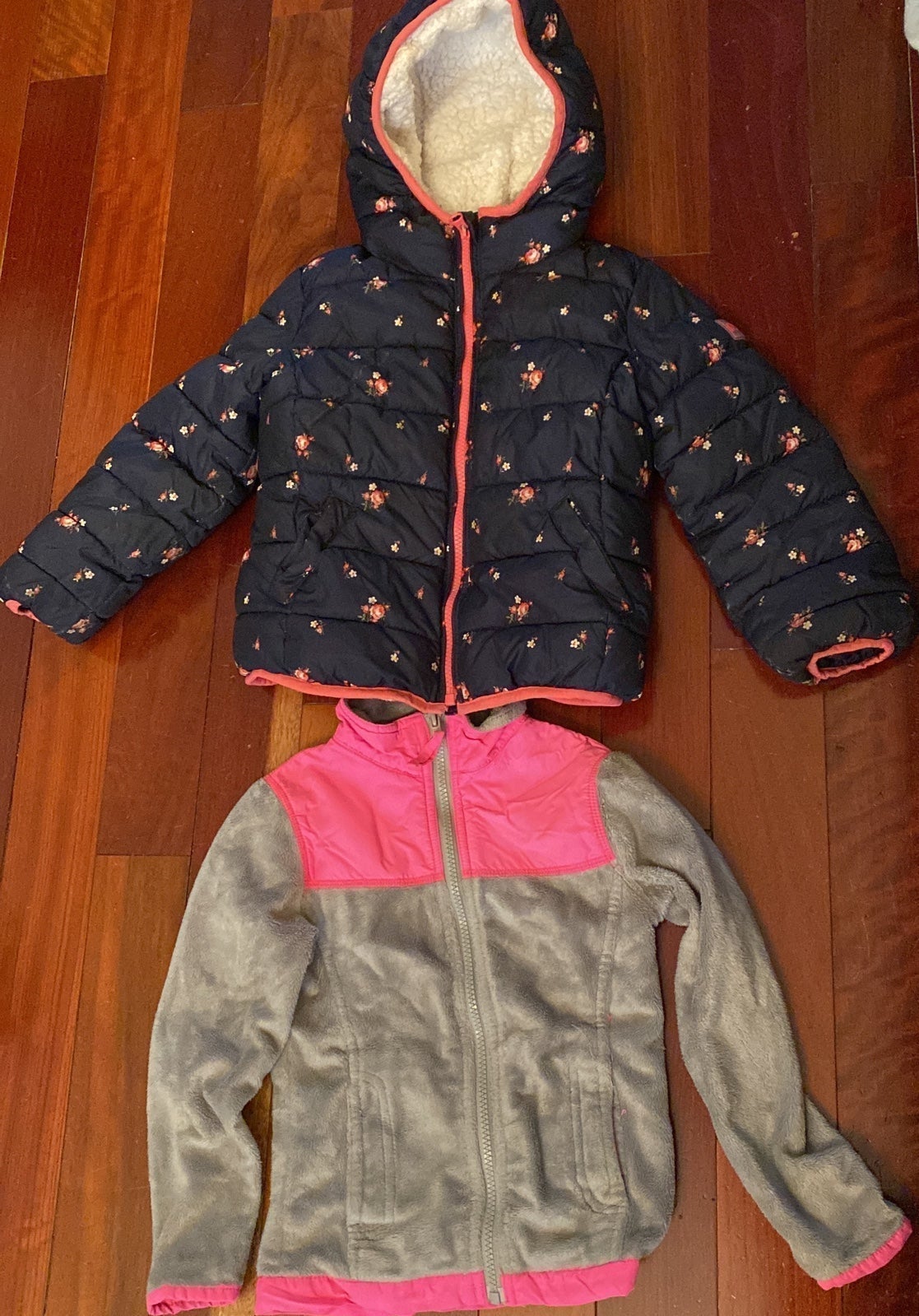 Sherpa lined fleece Jacket and sweater bundle Size 5 Toddler
