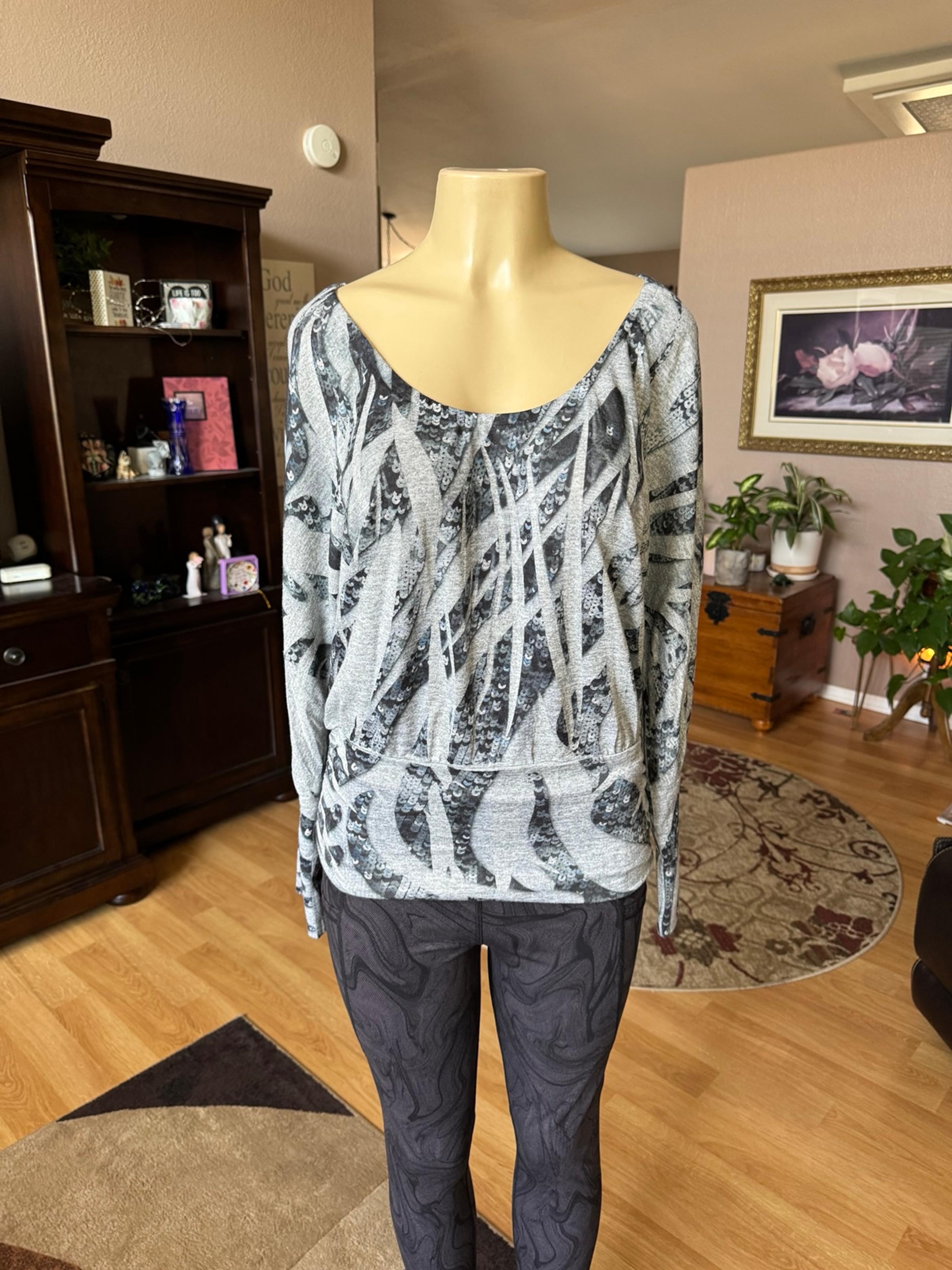 American Rag gray & blue long sleeve scoop neck sweater-size L