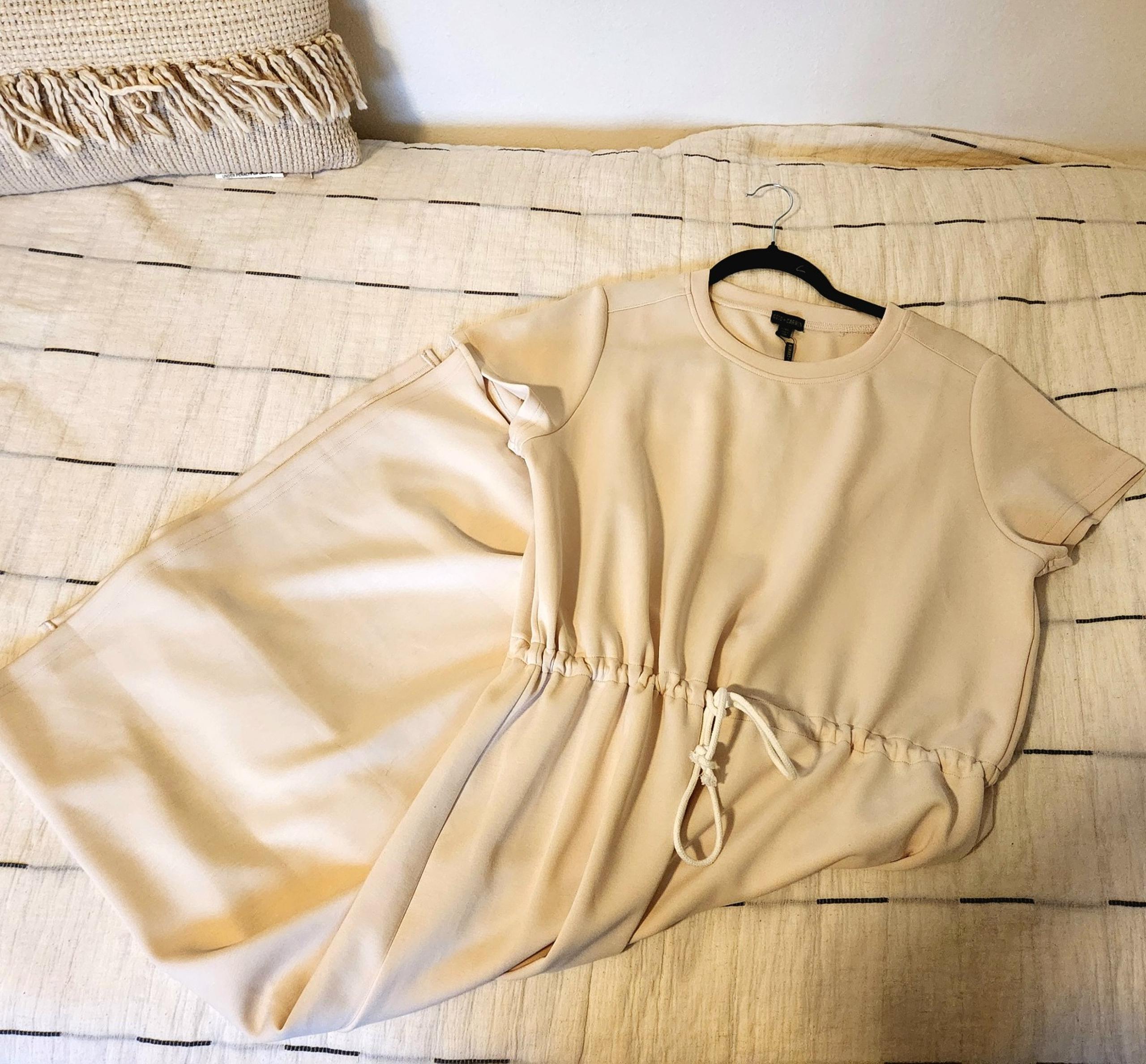 NWT Cocoa and Carmen Dress