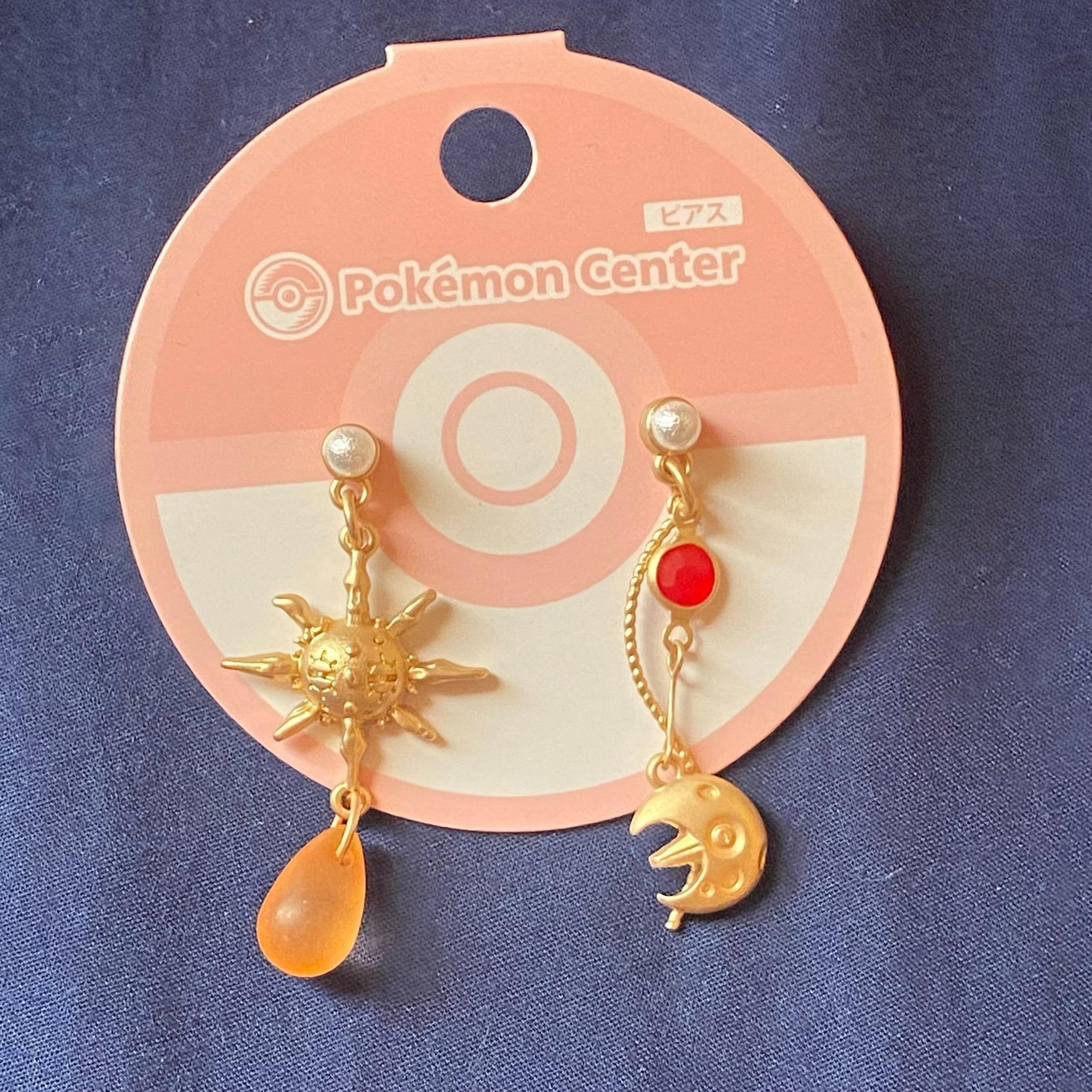 Pokemon Center Japan lunatone solrock Earrings