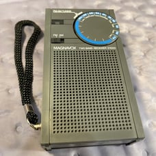 Vintage Magnabox Portable Pocket Radio
