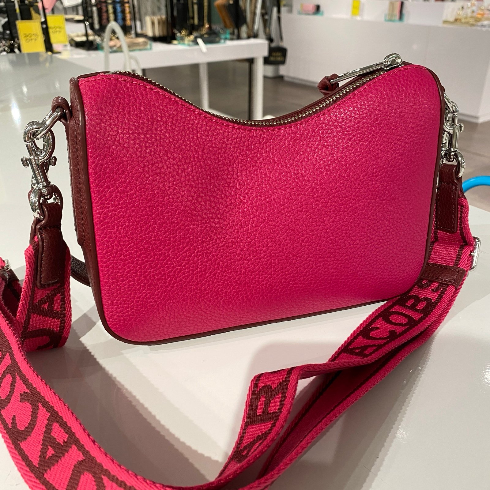 新作★MARC JACOBS 4P4HSH015H01 Crossbody MARC JACOBS 4P4HSH015H01 Crossbody Crossbody Bags