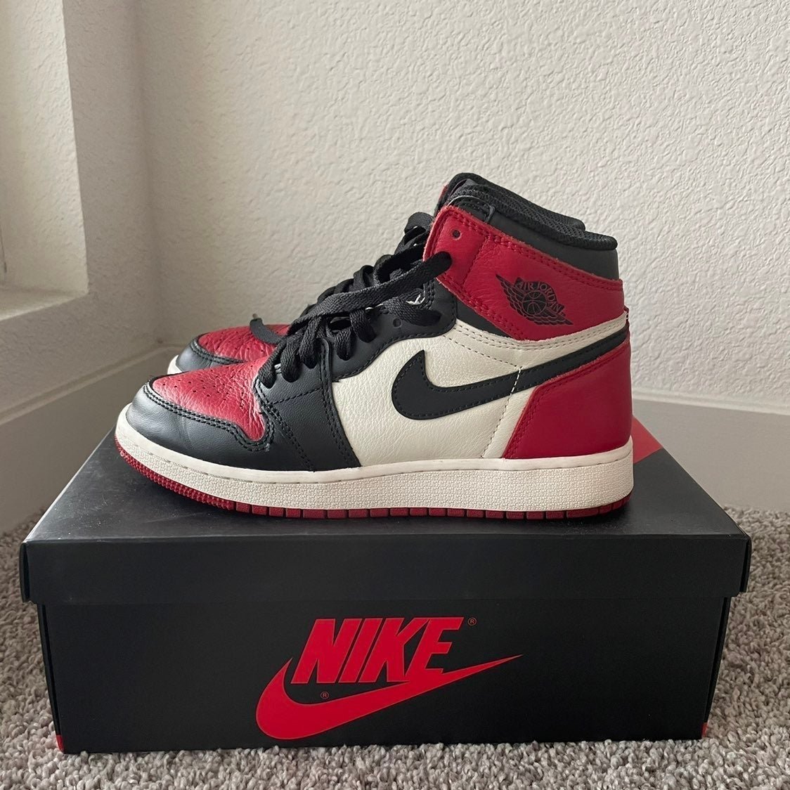 Air Jordan 1 Bred Toes