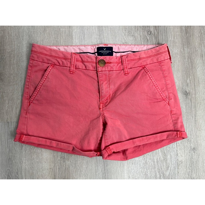 American eagle deals midi khaki shorts