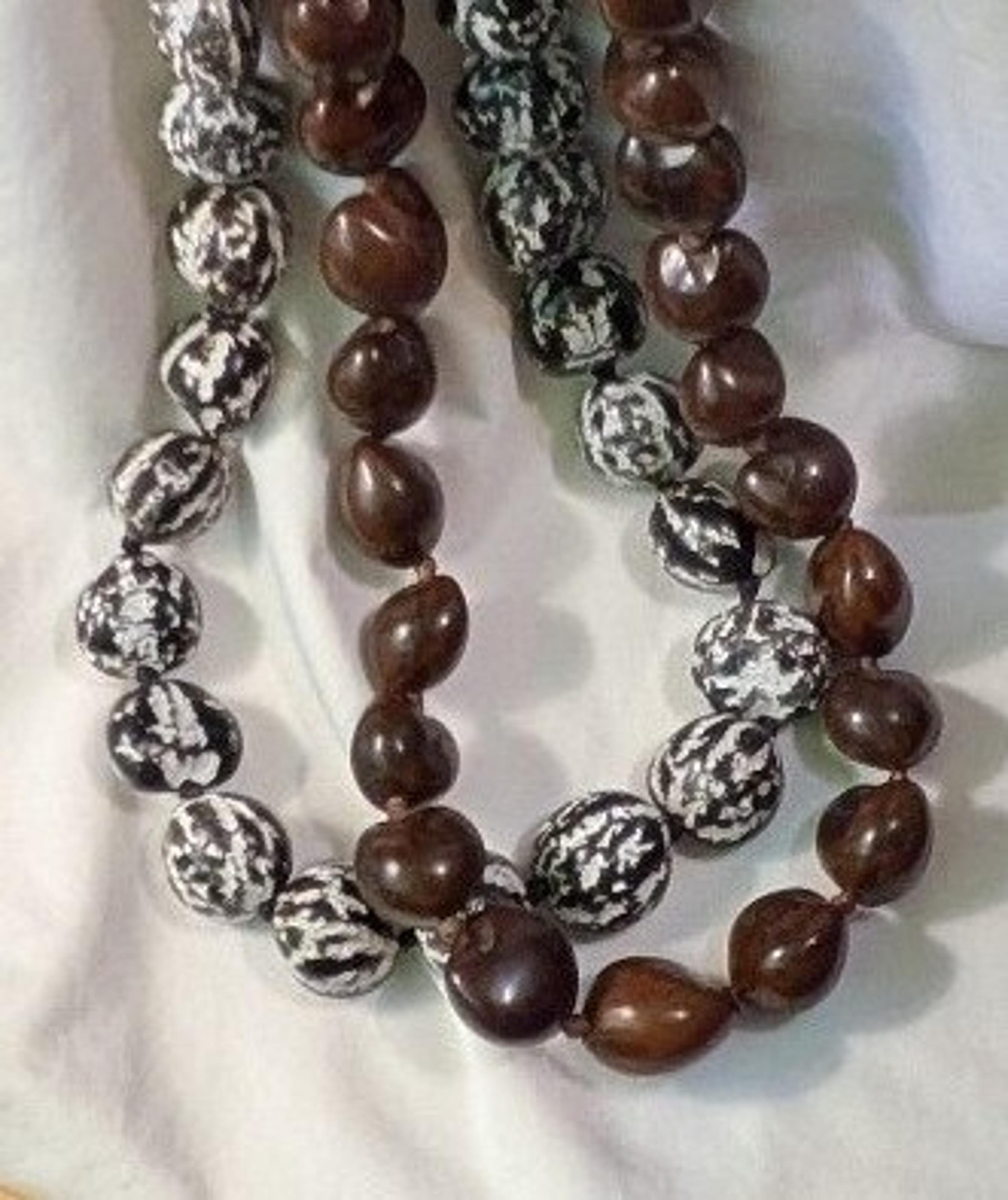 2 ~ Hawaiian Maui Dark Brown & Tiger Kukui Nut Lei Necklace Souvenir Gift Set