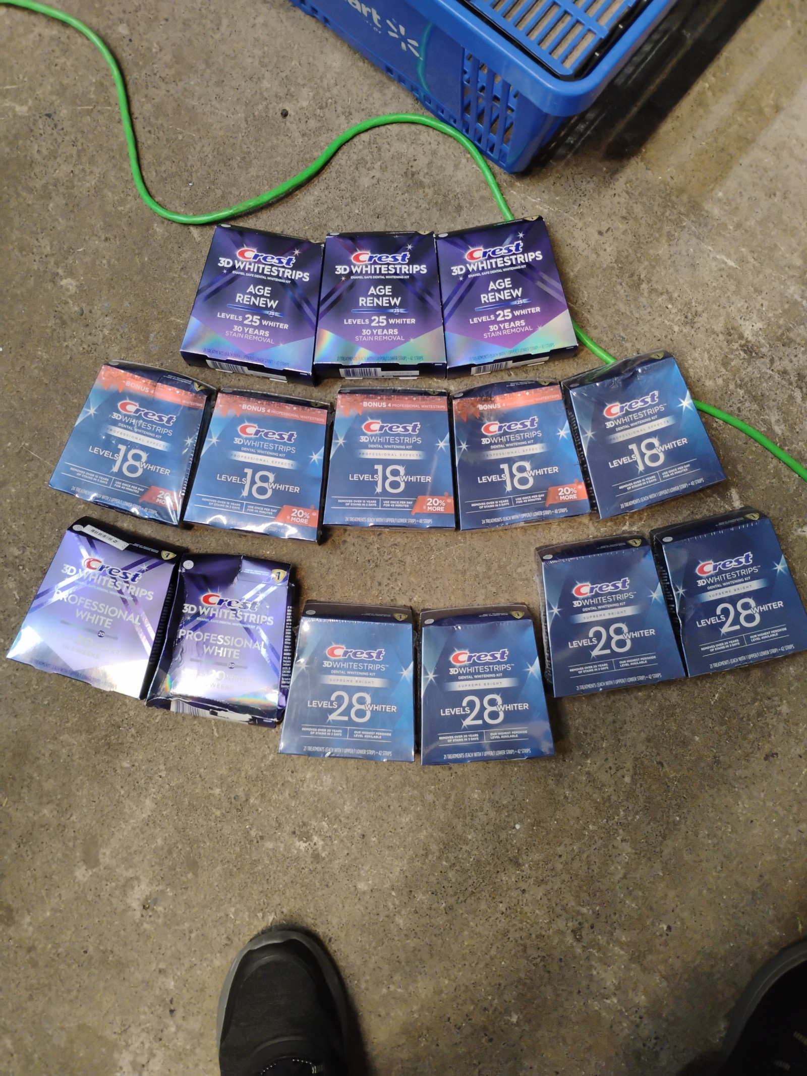 Lot of 14 boxes of crest white strips - brand new