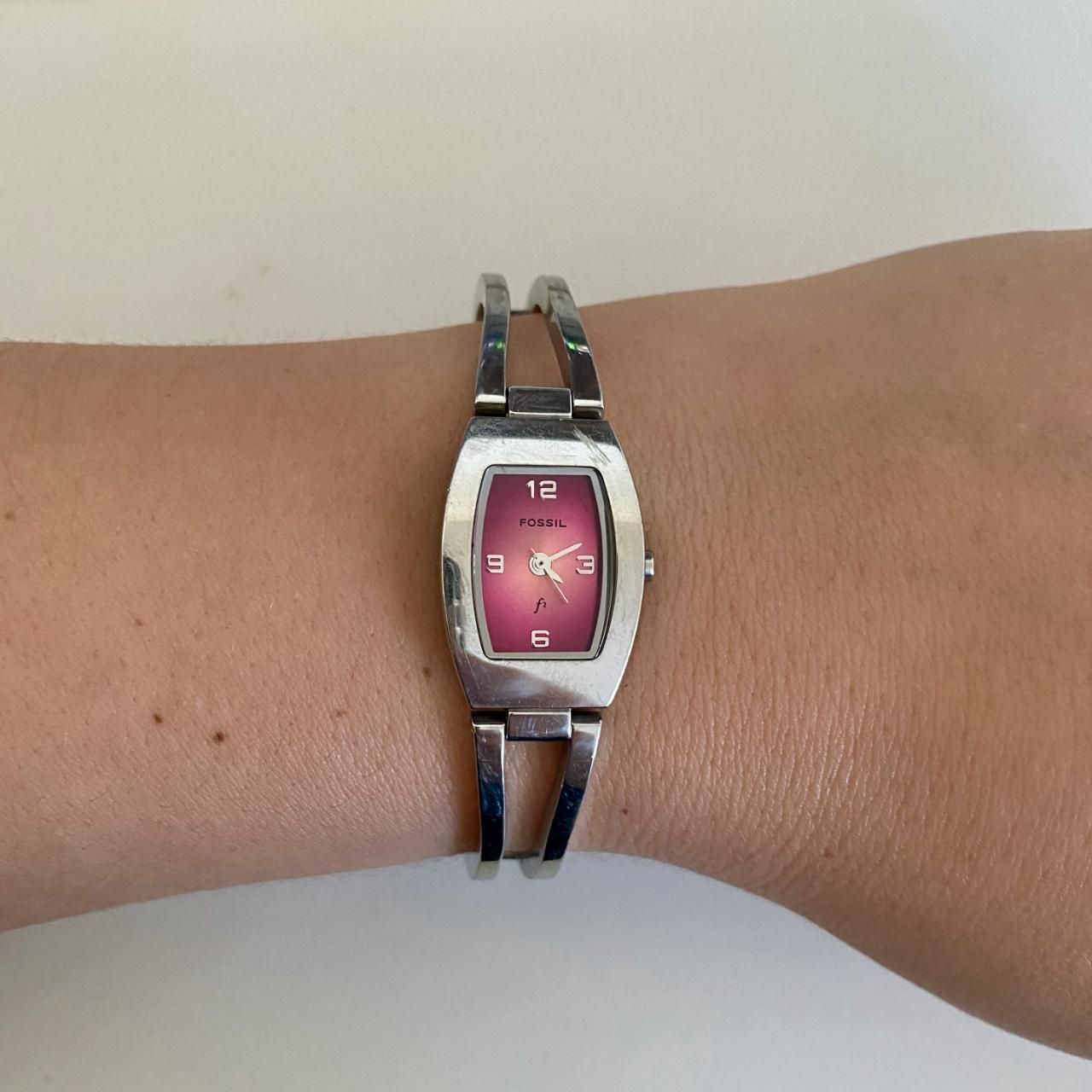 Dainty Y2K Silver Pink Fossil Wrist Watch