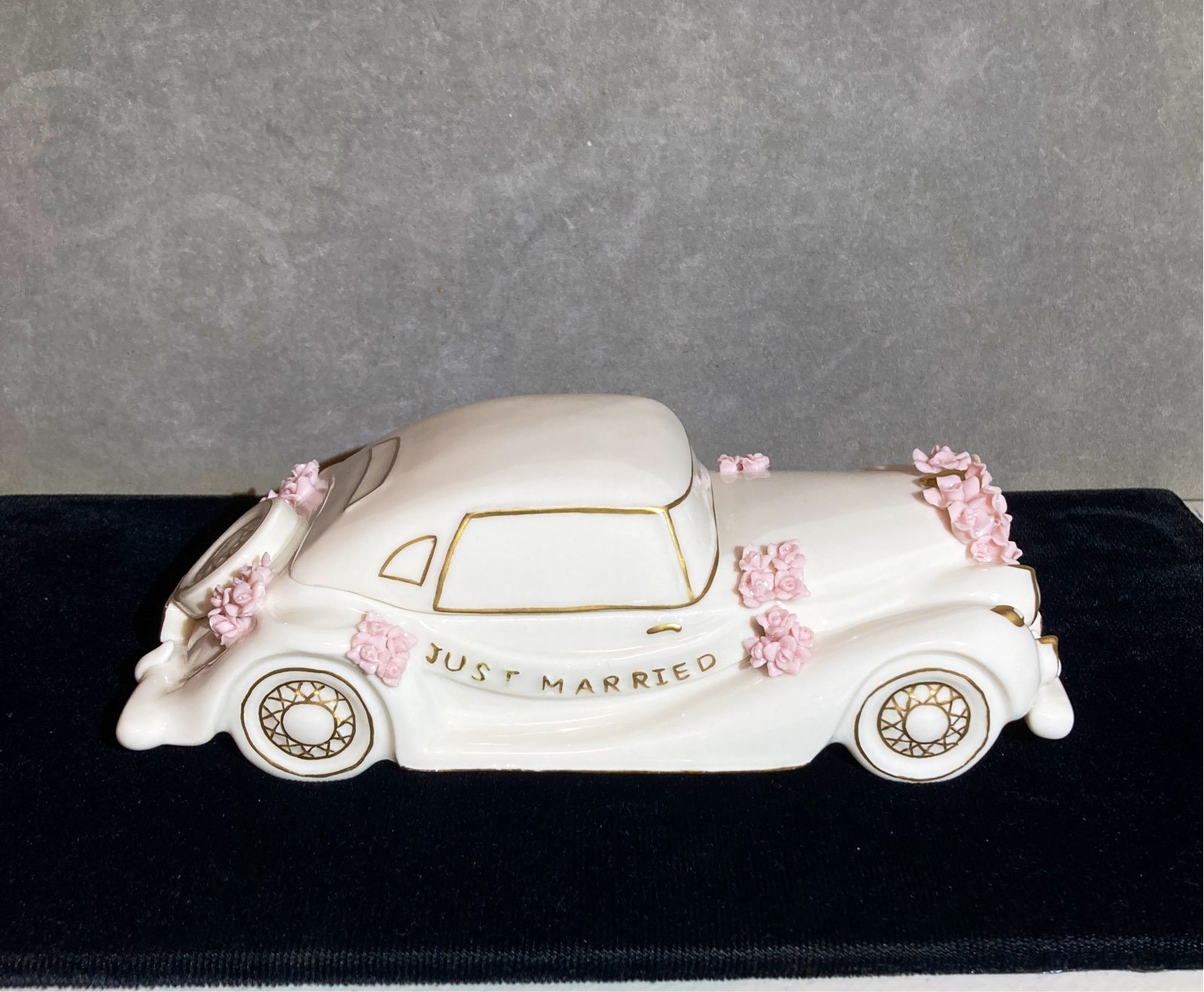 Princess house just married car