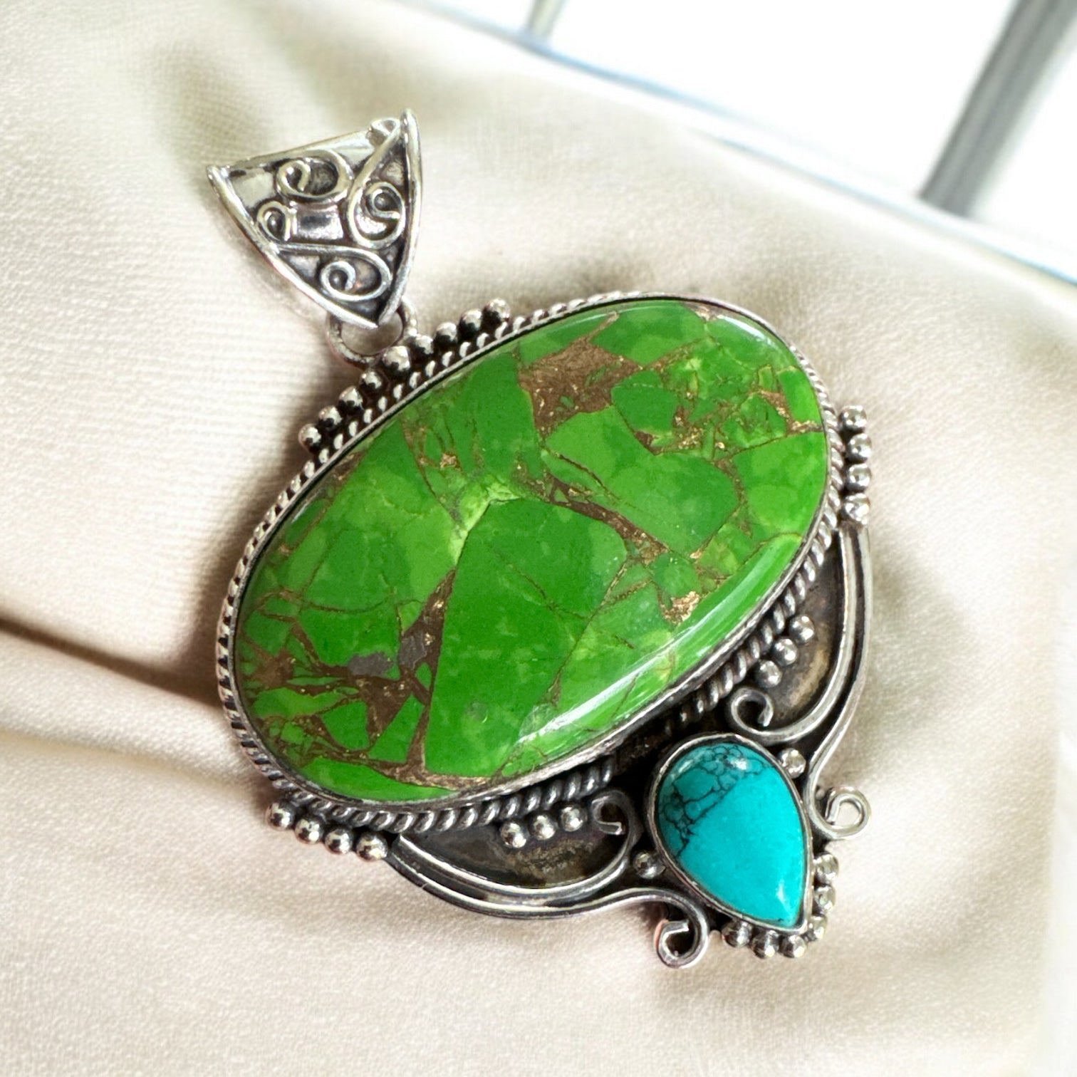 Green Mojave Turquoise Solid 925 Sterling Silver Pendant