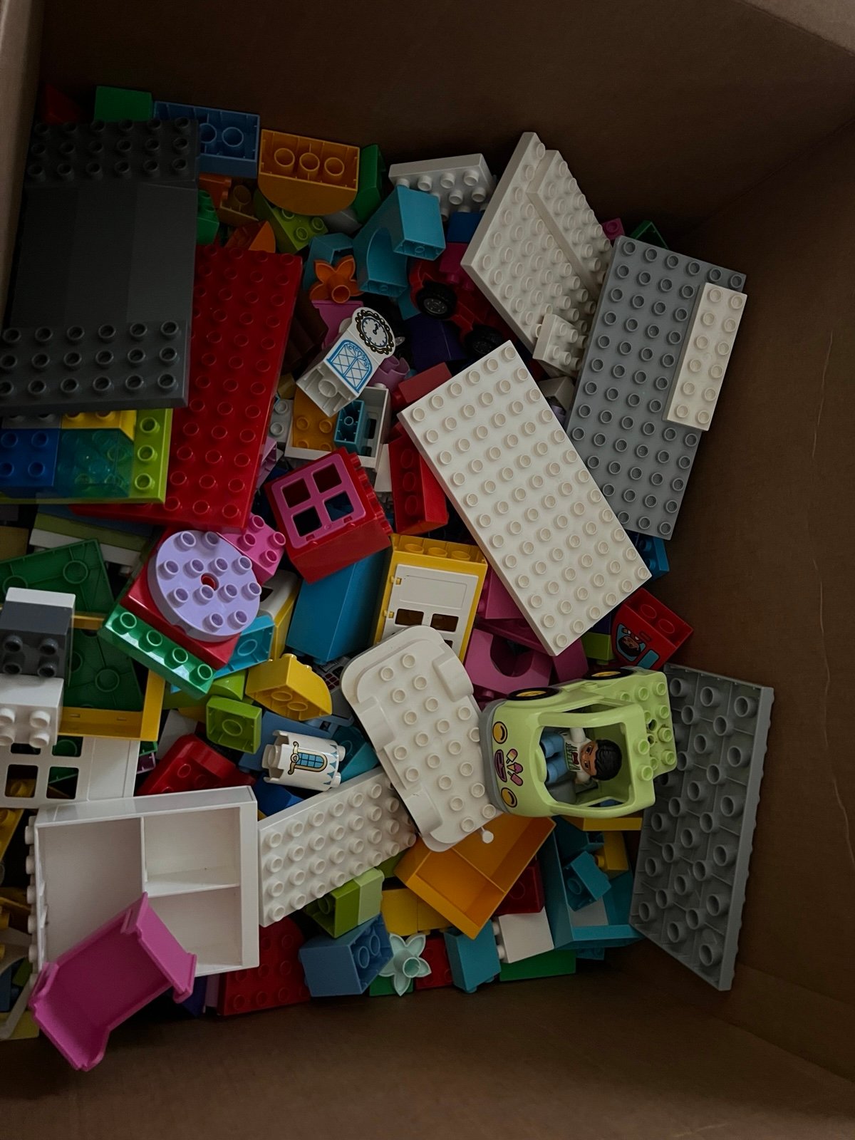 Lego Duplo Huge 12lb Many Sets mini figures Disney +