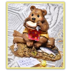 Wee Forest Folk BB-03 Lunch on a Log Brown Bear Fish Sandwich Yellow WFF Figure