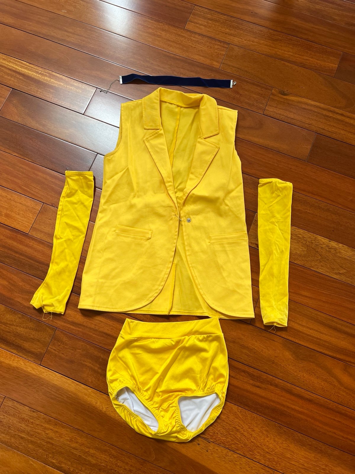 Dance costume (no tag but street size woman’s XXS)