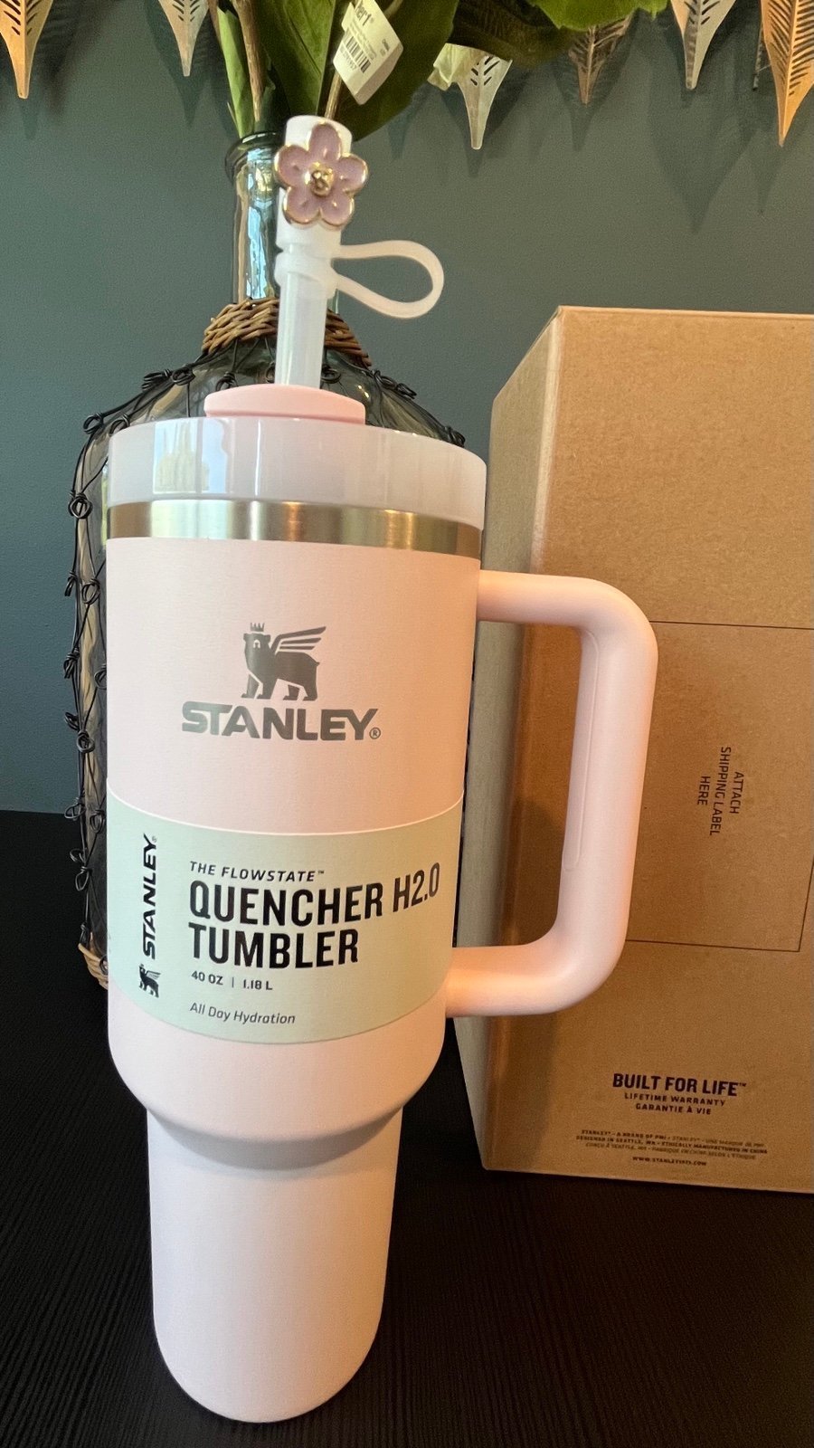 The Clean Slate Quencher H2.0 FlowState T™ Tumbler 40 OZ - Bloom