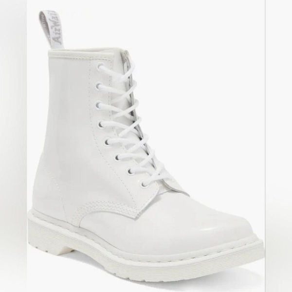 NIB Doc Martens 1460 Monochromatic Leather White Boot Size 7 Women's size 6 Mens