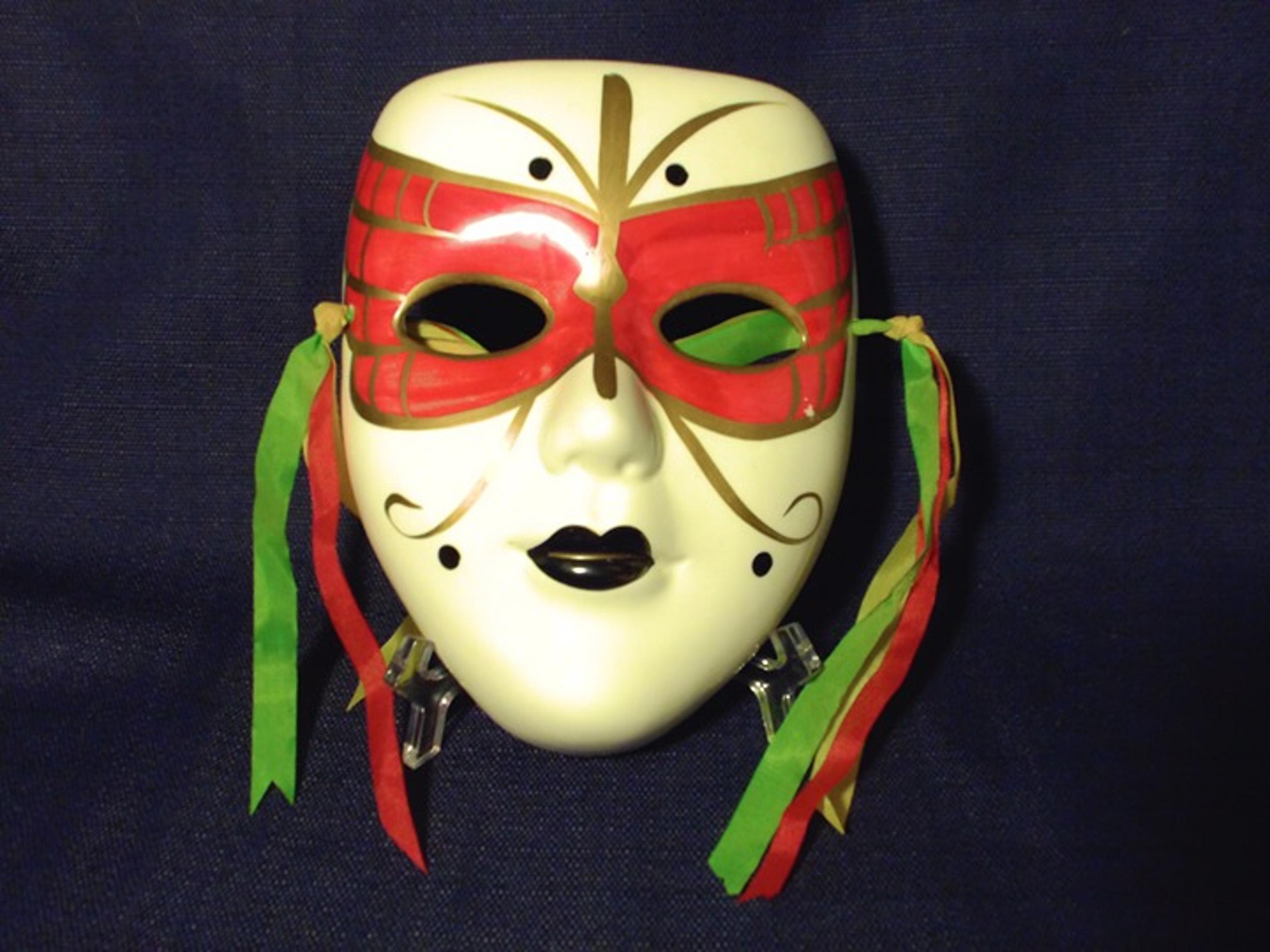 Vintage Davar Porcelain Ceramic Jester Wall Hanging Art Mask  7 Inch