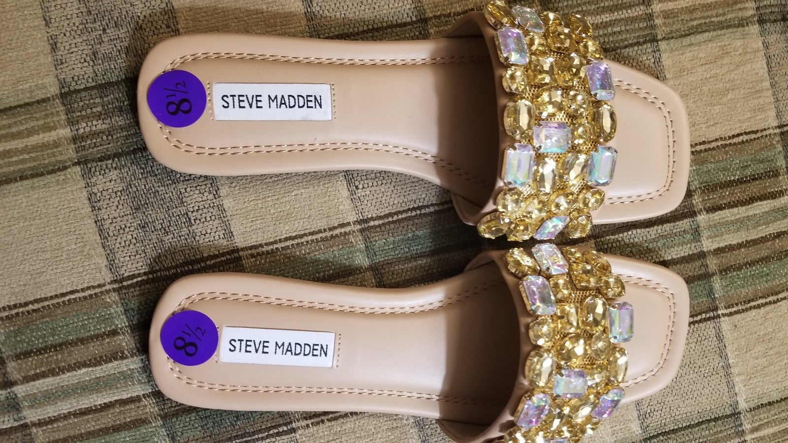 Steven Madden slipper