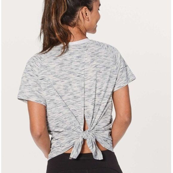 Lululemon Devout Short Sleeve Tee Heathered Gray