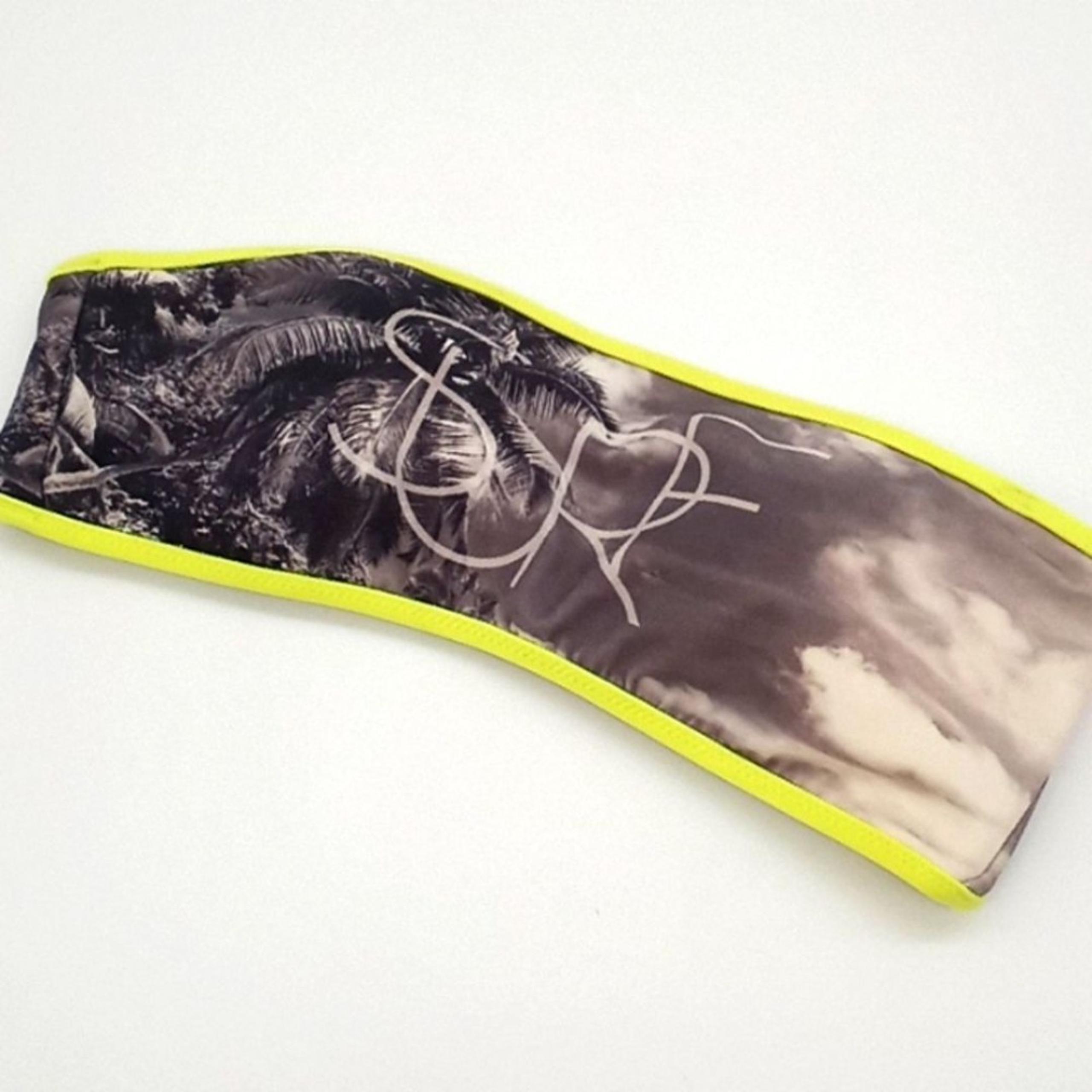 Victorias Secret Bikini Top Womens XS Strapless Surf Graphic Bandeau Neon Yellow