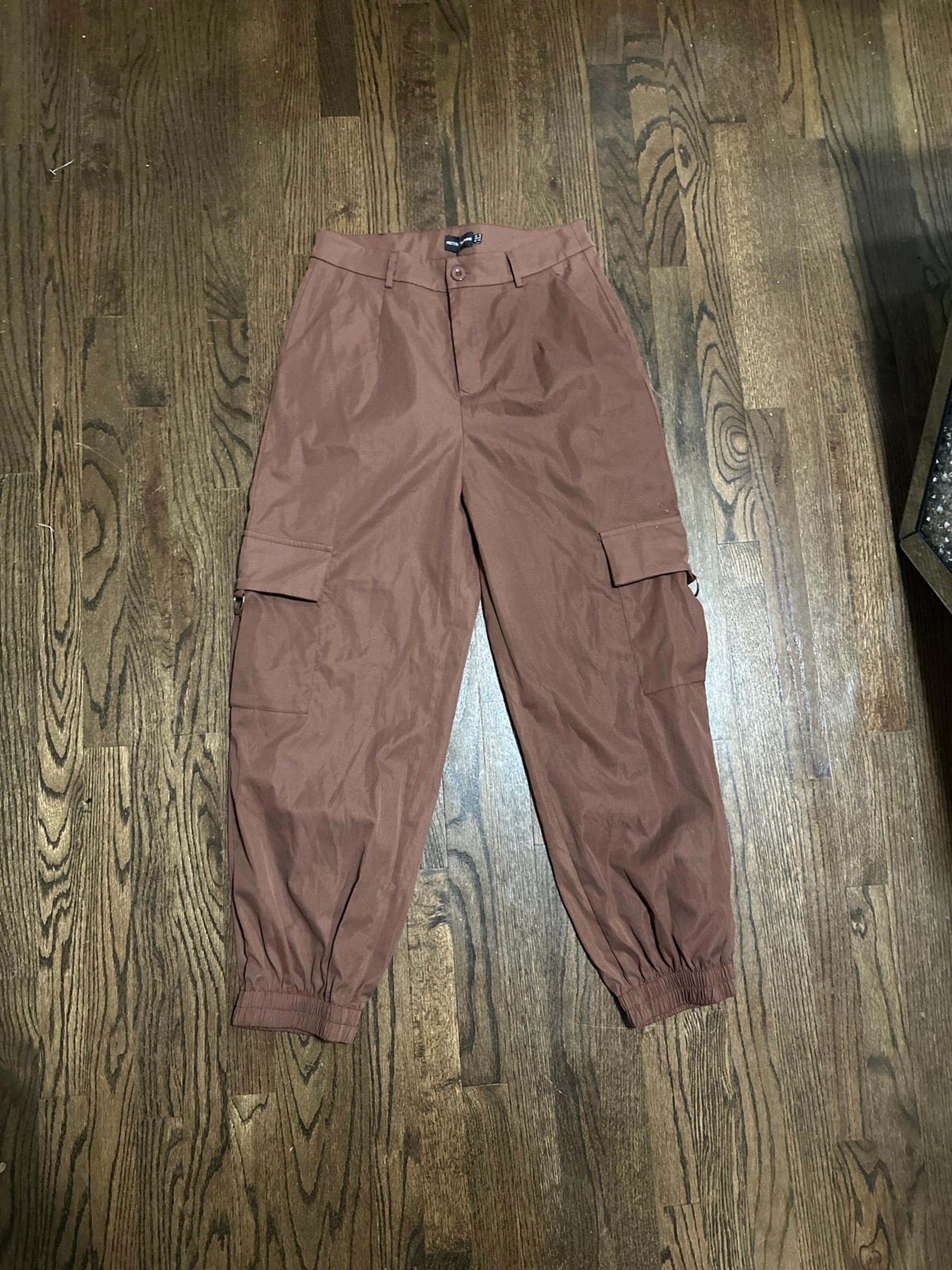 prettylittlething women cargo pants brown Large 12