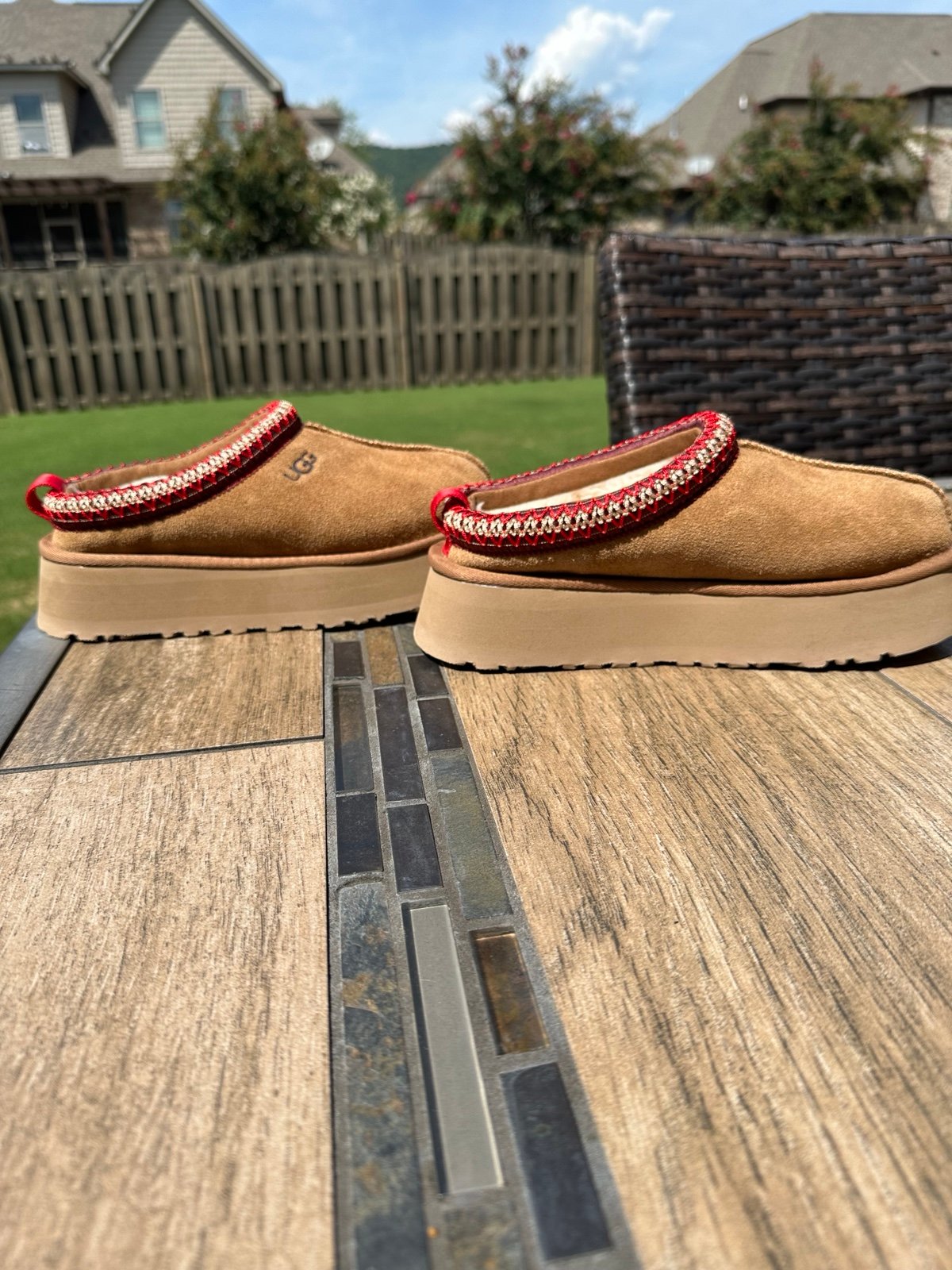 UGG Tazz Slippers