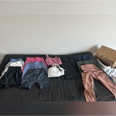 Women’s workout clothes 13 items