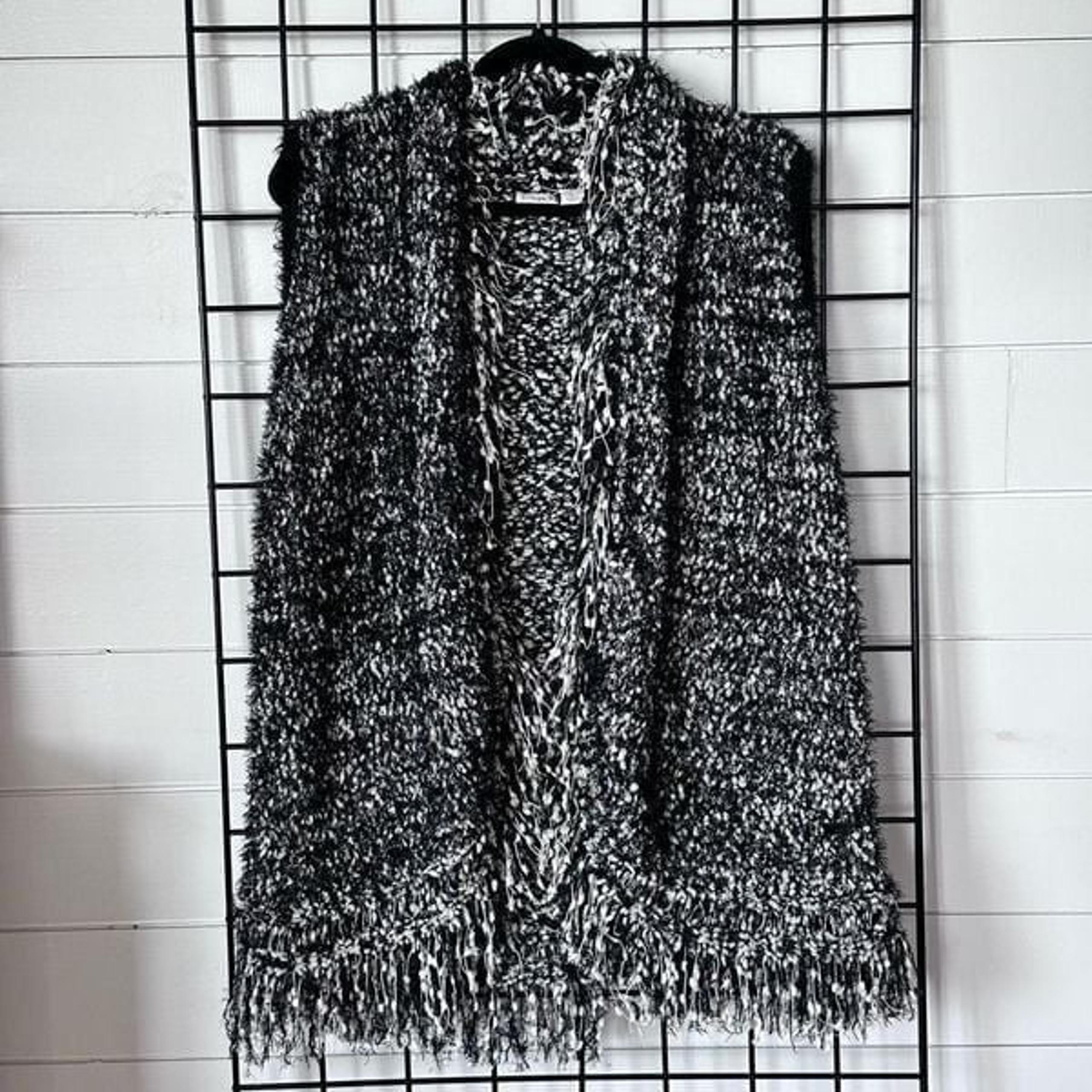 Cato Open Front Faux Fur Fringe Shawl Vest Womens L Black White Cottagecore