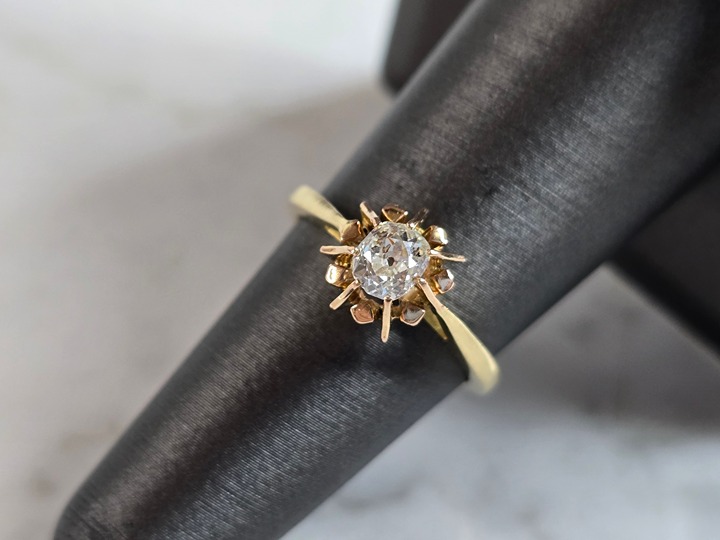 Womens Vintage Estate 18K Yellow Gold Diamond Engagement Ring 3.4g E6500