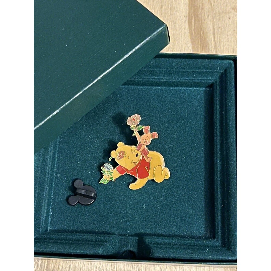 Disney Winnie The Pooh Piglet Riding Poohs Back Flowers Pin RARE