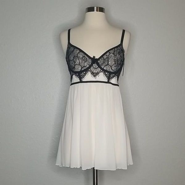 Laundry by Shelli Segal Babydoll Thong Lingerie Md