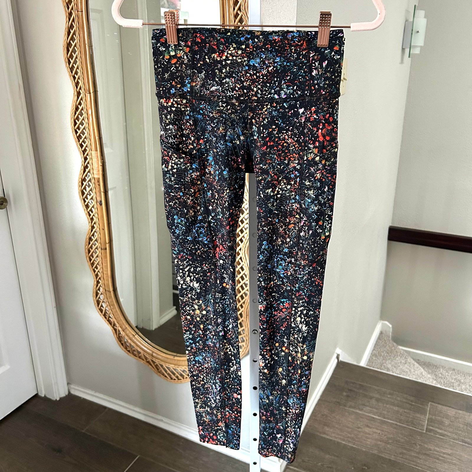 Lululemon Fast and Free 7/8 Tight in Flowerescent size 4