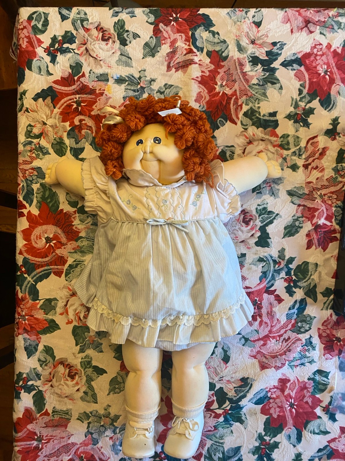 Cabbage Patch Kids Doll 1984 signed with paper