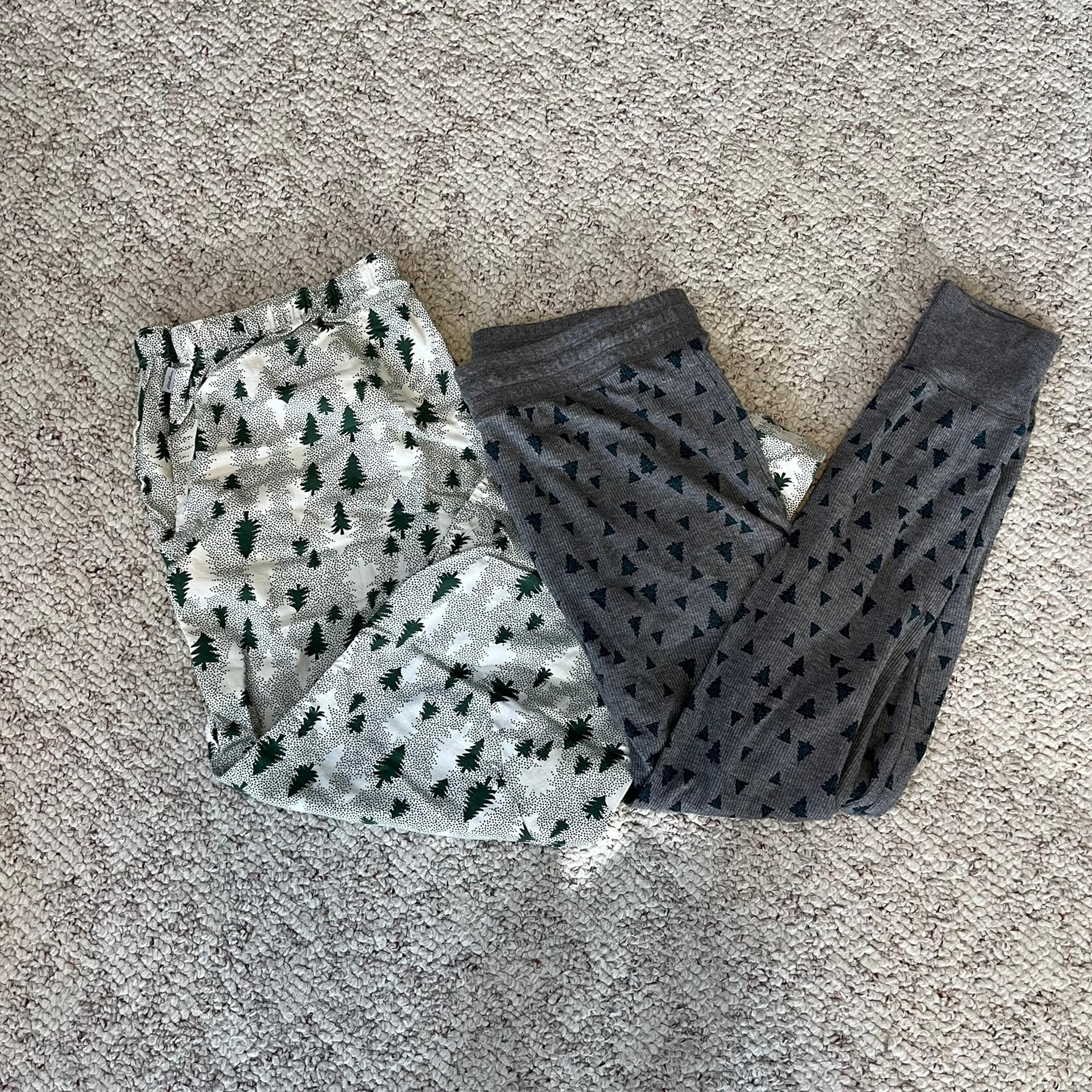 Bundle of Eddie Bauer Women’s Winter Pine tree Green Grey and White Pajama pants