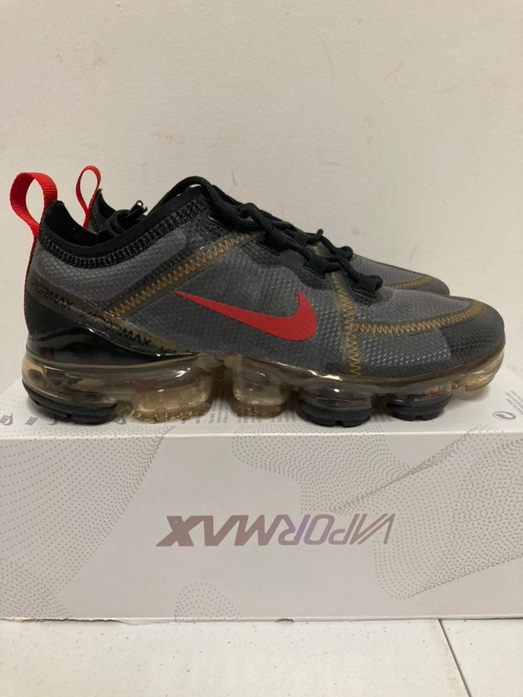 Nike Air Vapormax 360 womens athletic size 6
