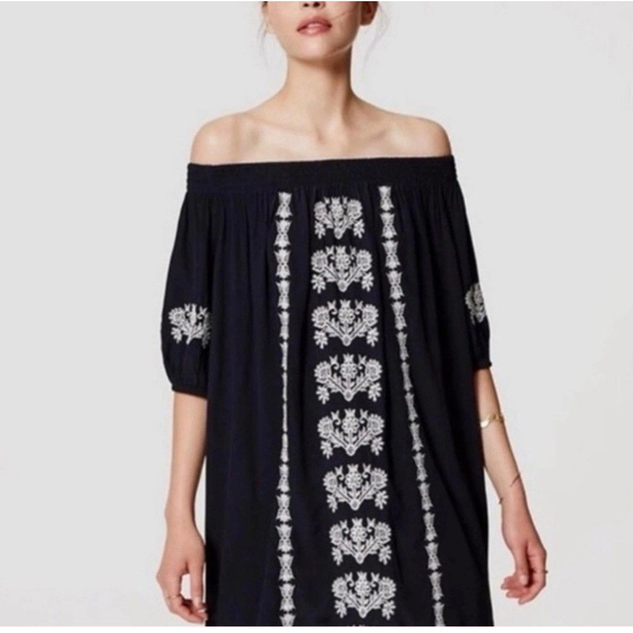 Loft Dress Floral Embroidered Boho Off The Shoulder Navy Blue White Women’s XS