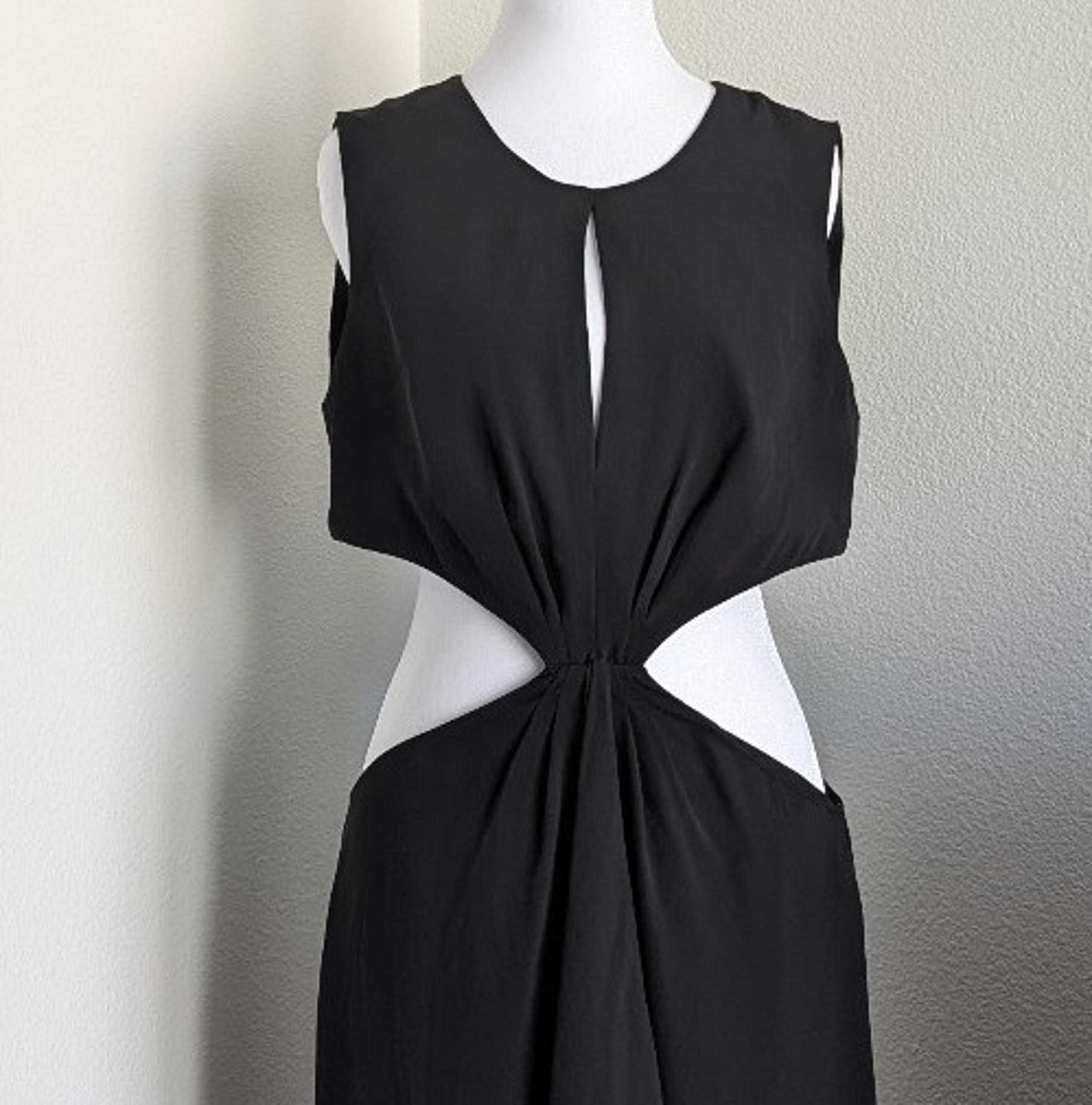 Hip cutout high low sleeveless little black dress Victoria BCBGMaxazria 10