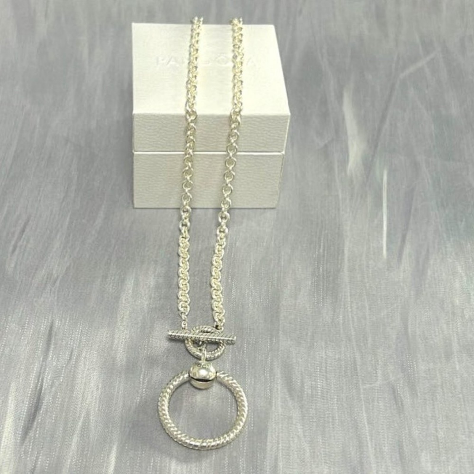 Pendant T-bar Necklace qaa