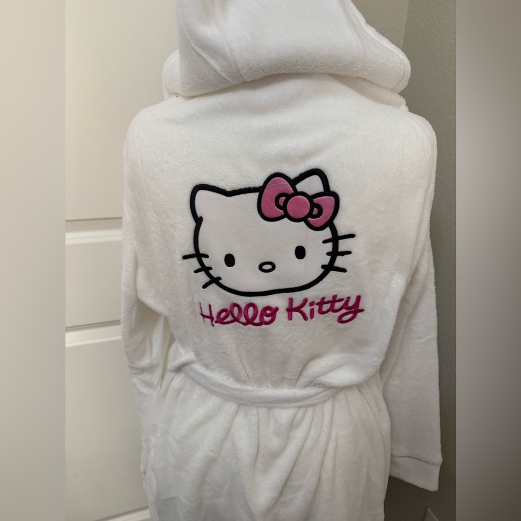 Rare! New! Vintage Torrid sz 1X 2X Hello Kitty Bow Hoodie Robe 1X 2X