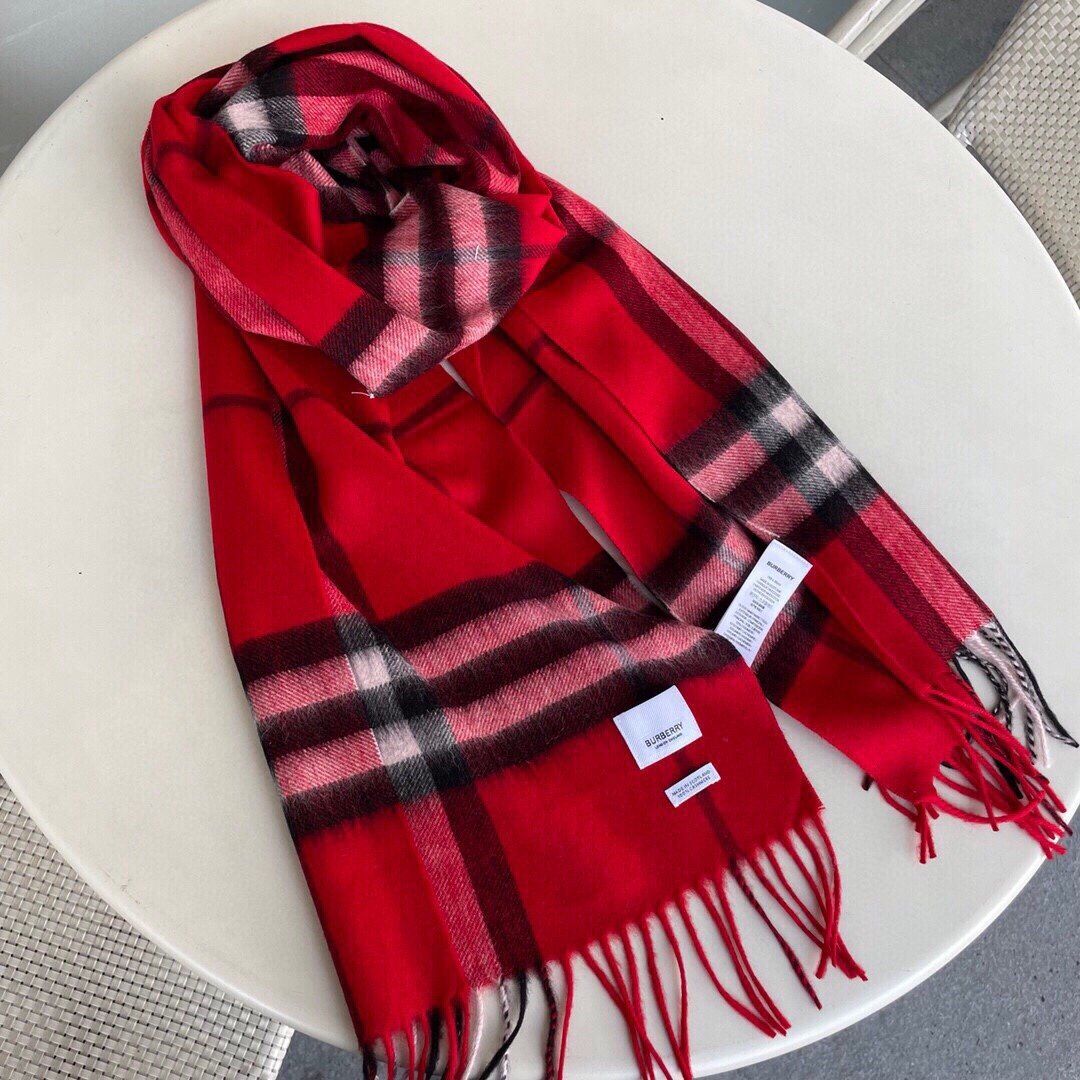 Burberry Chinese Red Classic scarf