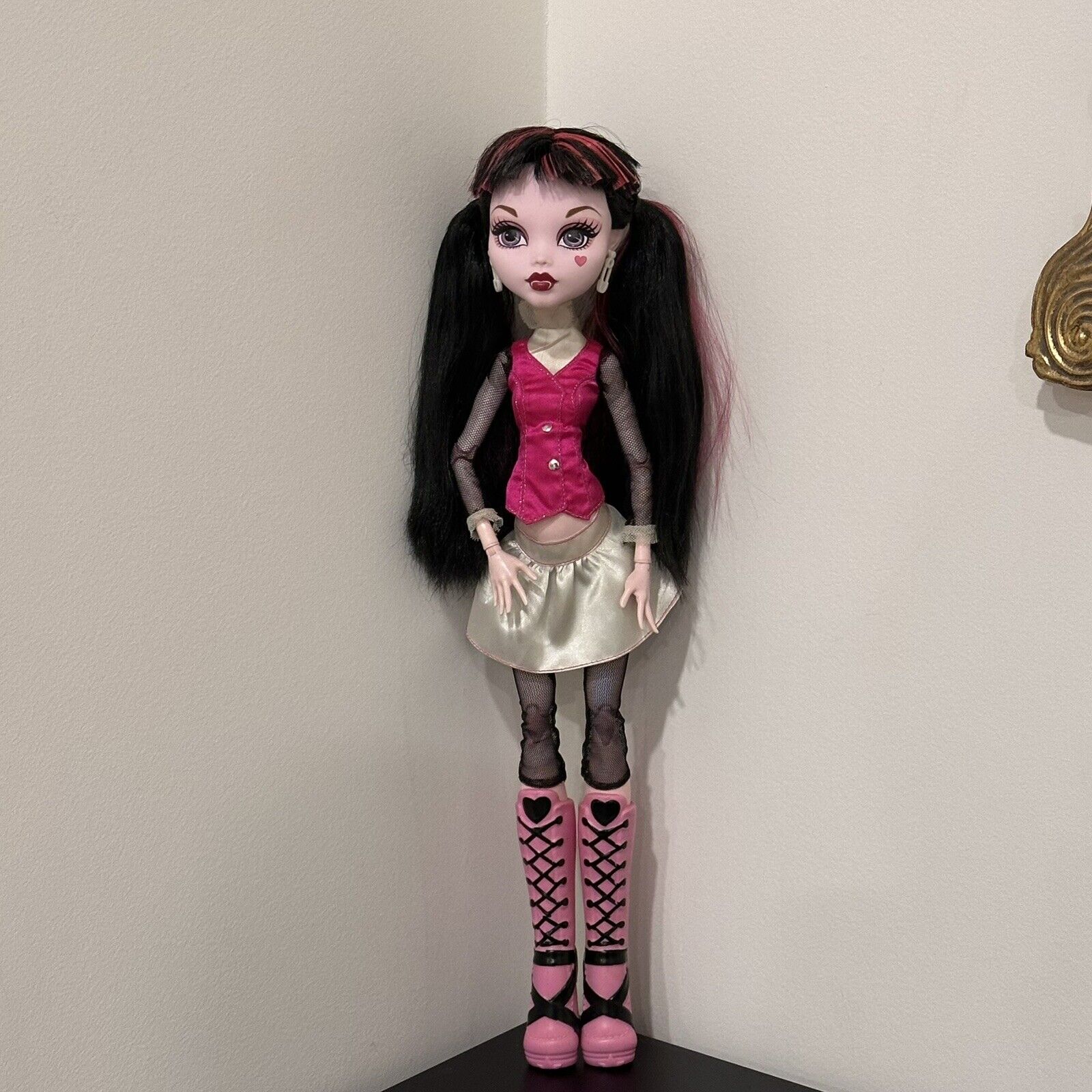 Monster High Doll Draculaura Frightfully Tall Ghouls 17” With Boots & Earrings